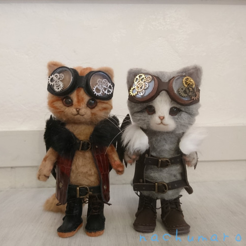 スチームパンクのカップル猫 羊毛フェルト 置物 全身可動 ねこ