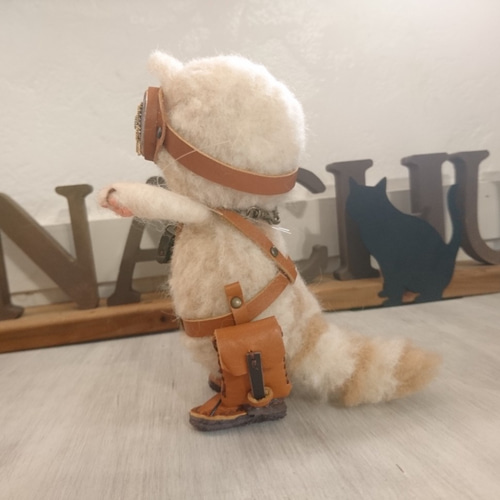 スチームパンクのカメラ猫 羊毛フェルト 置物 全身可動 ねこ