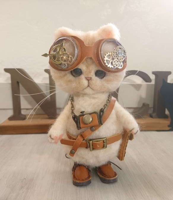 スチームパンクのカメラ猫 羊毛フェルト 置物　全身可動 ねこ　エキゾチックショートヘア　ぬいぐるみ　人形 雑貨 10枚目の画像