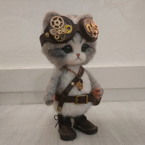 スチームパンクのサバ白猫 羊毛フェルト 置物 全身可動 ねこ