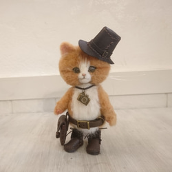 托尼的書預訂產品冒險家貓戴頂帽羊毛氈茶和白貓雕像全身可移動娃娃 第5張的照片