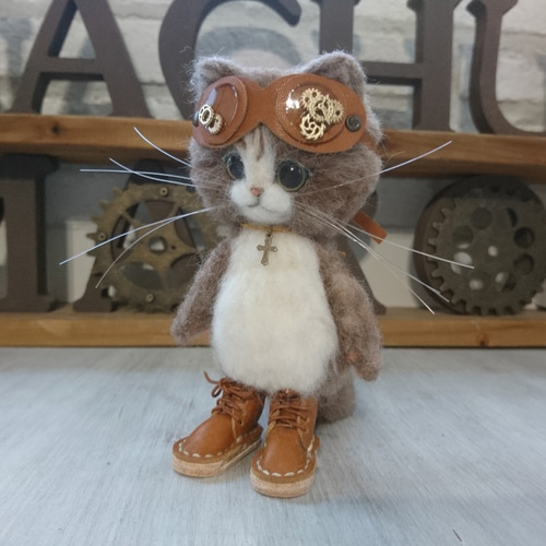 スチームパンクのごーぐるにゃんこ（Sサイズ） はちわれ猫 ぬいぐるみ