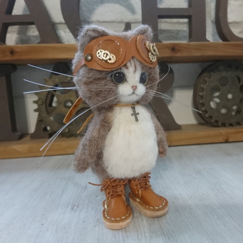 スチームパンクのごーぐるにゃんこ（Sサイズ） はちわれ猫 ぬいぐるみ