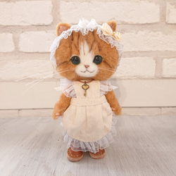 甘ロリにゃんこ ぬいぐるみ(Mサイズ) 羊毛フェルト 茶白猫 置物 全身