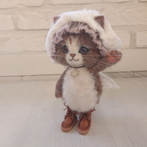 新発売の フェルト ミニまねきねこ お宝無し（招き猫 三毛猫R