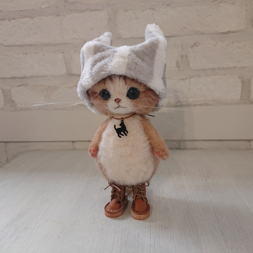 猫みみ帽子のごーぐるにゃんこ 茶白ねこ ぬいぐるみ 羊毛フェルト ねこ