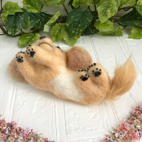羊毛フェルト 犬のぬいぐるみ　ダックス 羊毛フェルト 犬 ダックスフンド ハンドメイドの通販 by