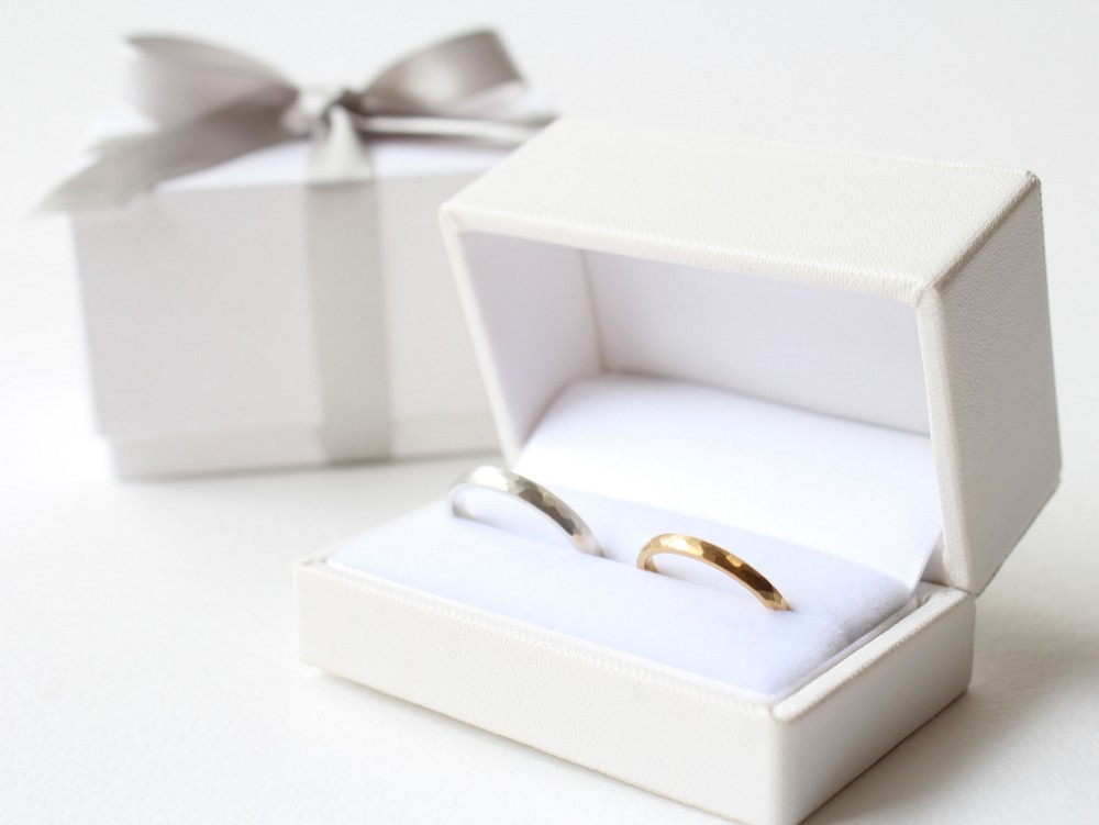 【ペアリング】K18ゴールド ダイヤモンド・シルバー950 甲丸リング/oval-s