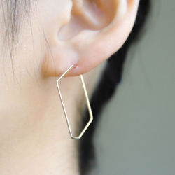 K10YG/pentagon & hexagon pierced earrings 第7張的照片
