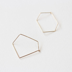 K10YG/pentagon & hexagon pierced earrings 第5張的照片