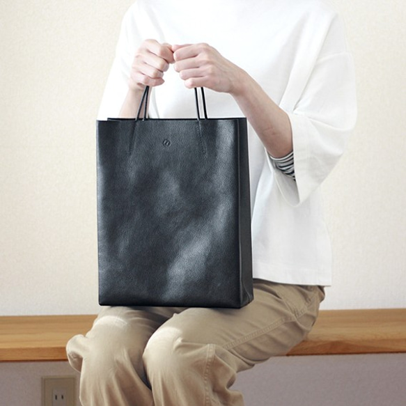 M.A+ 黒のレザートートバッグ M.A+ 黒のレザートートバッグ M.A+