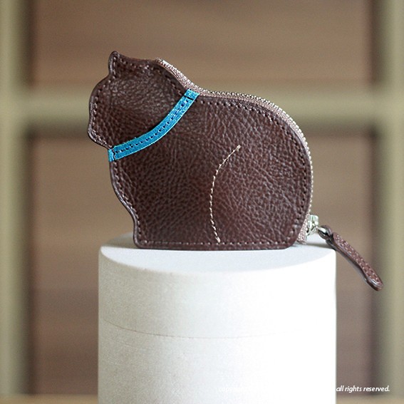 お座りする子猫のコインケース 小銭入れ・ ブラウン×サックス 5,059円