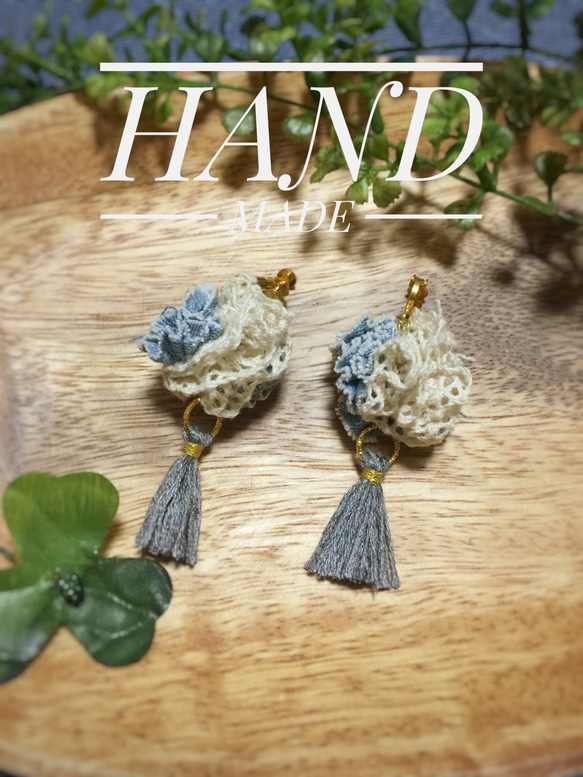 デニムポンポンイヤリング イヤリング・ノンホールピアス okayo0615 