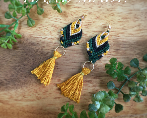 再々販】オルテガ柄フリンジ付きイヤリング・ピアス♡イエロー