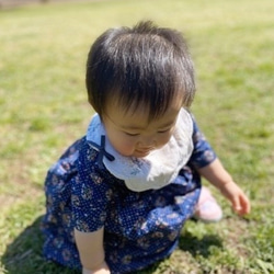 レース フラワー グレージュ ピンク　スタイ 名入れ 刺しゅう 5枚目の画像