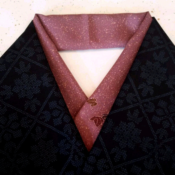 新品【高級ちりめん】正絹半衿(蔦)　丁寧な三つ折り縫い端始末　シルク  　 1枚目の画像