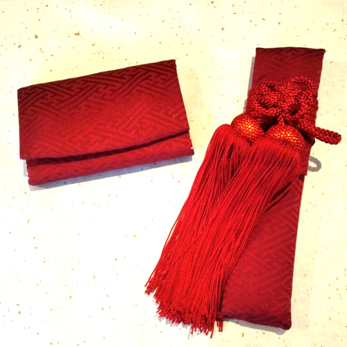 正絹 花嫁懐剣 筥迫 重ね襟(伊達衿) 3点セット 赤 紗綾型地紋 和装小物