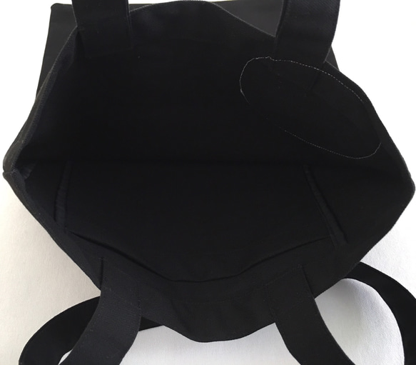 カジュアルスタイル☆帆布のトートバック（黒）○A4サイズ収納可○内ポケット付 4枚目の画像