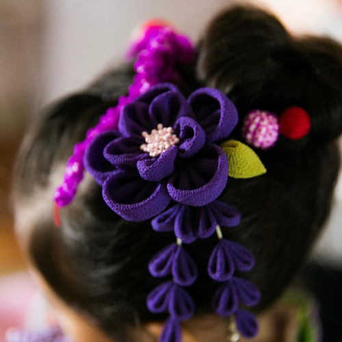 七五三の髪飾り＊つまみ細工＊赤色＊藤下がり＊着物 袴 ヘアクリップ 