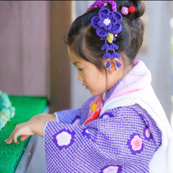 大っきな七五三の髪飾り＊つまみ細工＊ふんわり優しい紫色＊着物 袴＊藤下がり＊椿 3枚目の画像