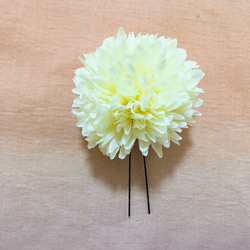 和装髪飾り　菊　ホワイト 1枚目の画像