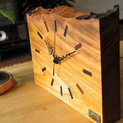 ケヤキ　欅の時計　木製時計　無垢　一枚板　プレゼントにも　おしゃれな　世界に一つだけ 2枚目の画像