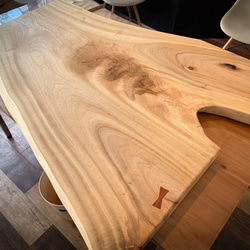 オーダー テーブル 一枚板 アトリエ一本道 無垢 ダイニングテーブル 製作依頼 お待ちしております。新築祝い 3枚目の画像