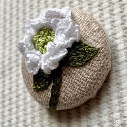 刺繍ブローチor刺繍ヘアゴム 3枚目の画像