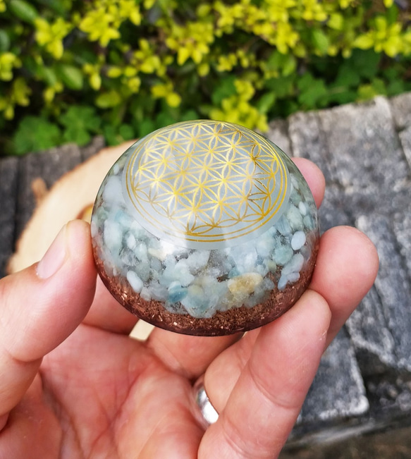 【宇能】生命之花,七脈輪奧根水晶組, 平衡身心健康,轉換電磁波負能量的奧根水晶能量圓墜 第5張的照片
