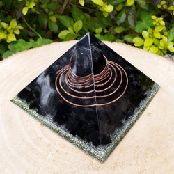 【宇能】黑碧璽原礦石,黑曜石,避煞防負能 ,轉換電磁波負能量的奧根水晶能量塔 第2張的照片