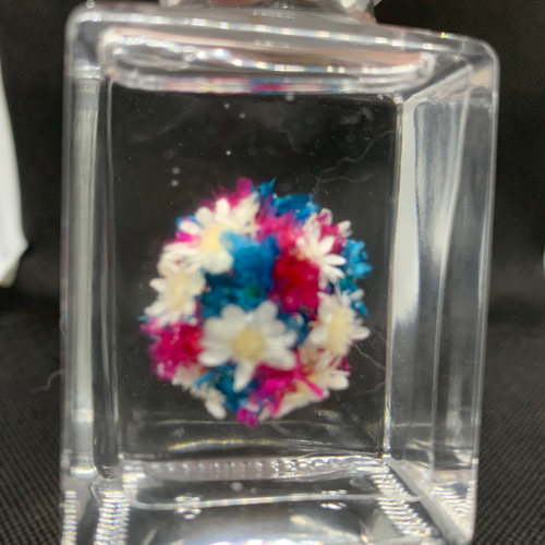 ちょこっとプレゼントに♪フレアジャパンボールフラワーハーバリウム