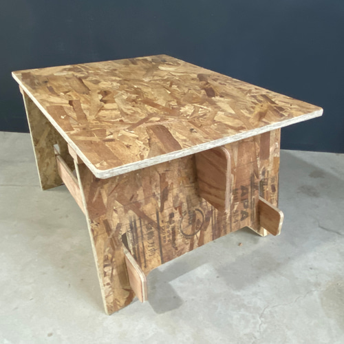 アウトドア ローテーブル ハンドメイド Make a foldable camping table. - YouTube