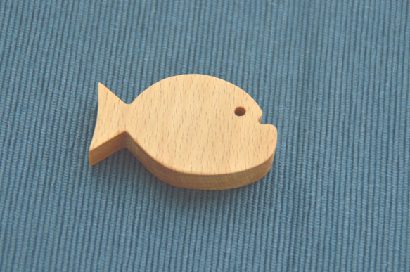 木製、しゃくれ魚マグネット(2個セット) 2枚目の画像