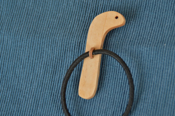 寄木細工のチンアナゴヘアゴム 2枚目の画像