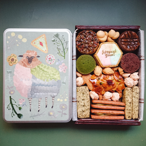 6/10-6/14順次発送】ひつじ組のクッキー缶『spécialité!』 焼き菓子