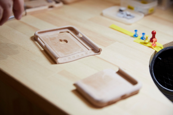 定制！ 【iPhone 5-13 免費保修】iPhone 木質外殼 白色 整潔端莊！ 第3張的照片