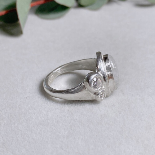 レインボームーンストーンのリング 16号 天然石／silver/純銀 シルバー