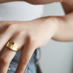 RUISCHE JEWELRY圓弧面精拋光戒指 | 簡約金色 | 高品質14K鍍金 | MINIMALIST 第1張的照片