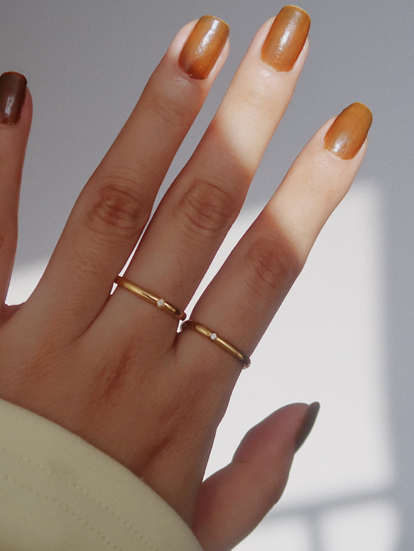 金色圓角方型鋯石戒指 | 優雅細戒指 |簡約金色 | 高品質14K鍍金 | MINIMALIST| RUISCHE 第5張的照片