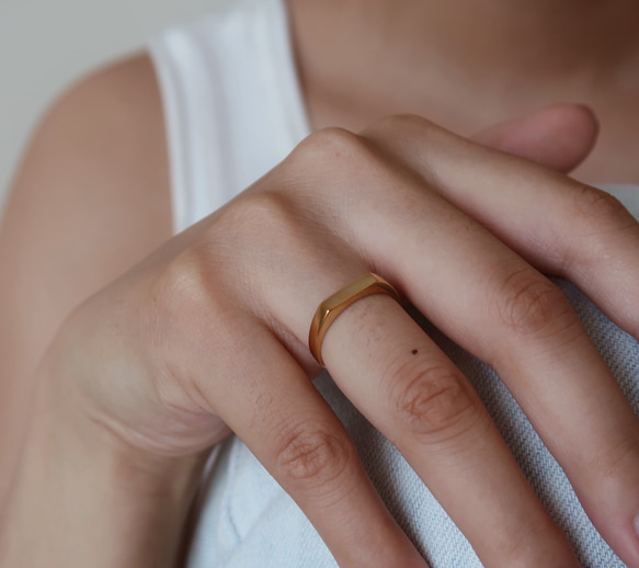 長方平面戒指 | 切面戒指| 精拋光 |高品質14K鍍金 | 簡約金色戒指 |  MINIMALIST| RUISCHE 第1張的照片