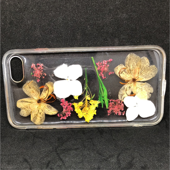 ハンドメイド iPhone7/8 レジン 押花 シリコン クリア ケース 1枚目の画像