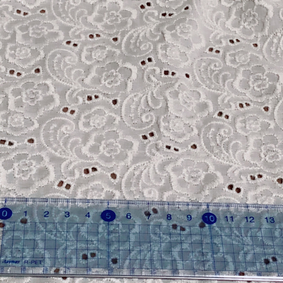 定形郵便送料無料／日本製オフ花刺繍カットワーク綿レース生地　92×20cm  d d 3枚目の画像