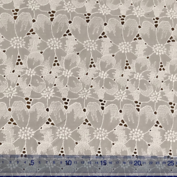 定形郵便送料無料／日本製オフスカラット大花刺繍綿レース生地　88×20cm   h h 4枚目の画像