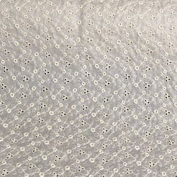 定形郵便送料無料／日本製グレージュ小花刺繍綿レース生地　48×15cm  ll 2枚目の画像