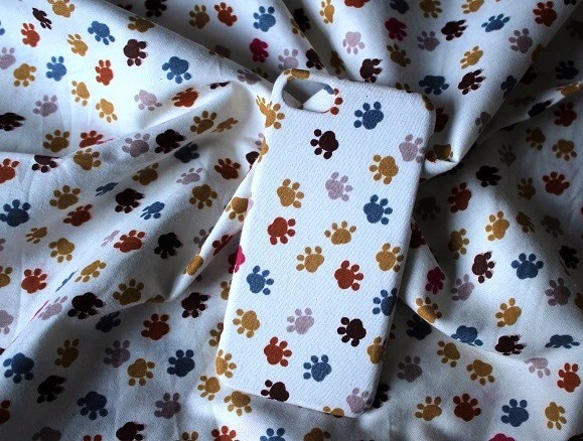  iPhoneケース・カバー　猫の爪　可愛い　スマホケース 1枚目の画像