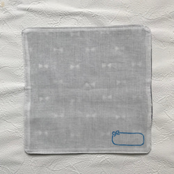 ちいさなハンカチ　りぼんᢂ インディゴ　ガーゼ&さらし 3枚目の画像