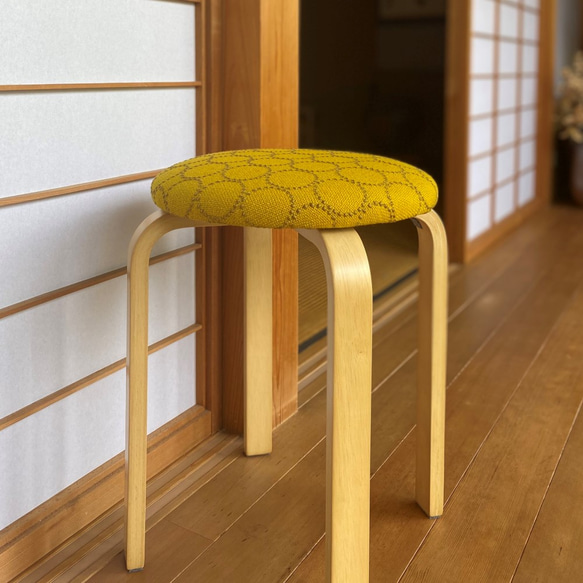 皆川明×Kvadrat　タンバリンスツール【黃色/ナチュラルフレーム】送料無料 3枚目の画像