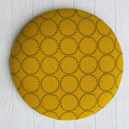 皆川明×Kvadrat タンバリンスツール【黃色/ハニーブラウンフレーム