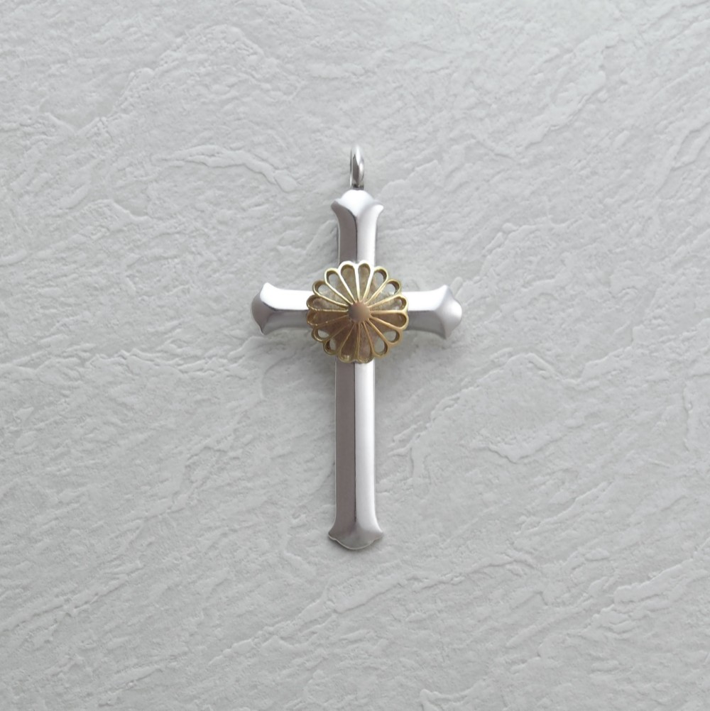 925 silver Jūmonji Cross Pendant with 18k Kiku