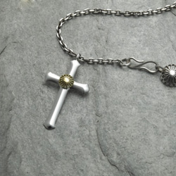 925 silver Jūmonji Cross Pendant with 18k Kiku (s) 3枚目の画像